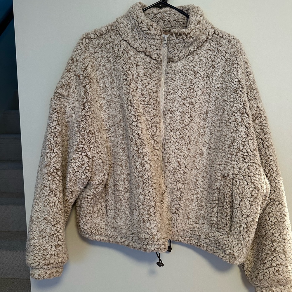 Cream Sherpa Zip-up Jacket